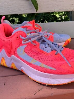 Nike Men’s Size 9 Giannis Immortality 2 Mismatched Hot Punch Smoothie DM0825-600